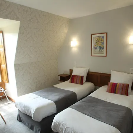 Logis Archambeau Hotell Thonac