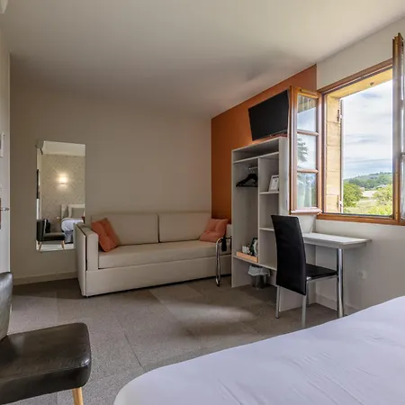 Logis Archambeau Hotel 3*