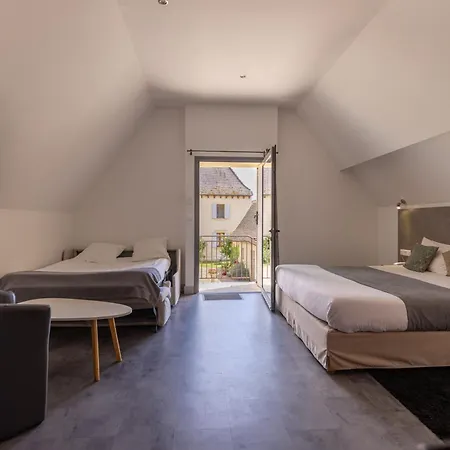 Hotell Logis Archambeau Thonac