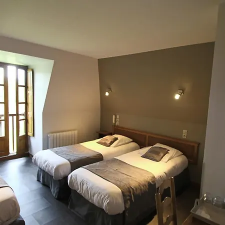 Logis Archambeau 3* Thonac