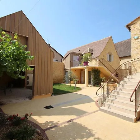 Logis Archambeau 3* Thonac