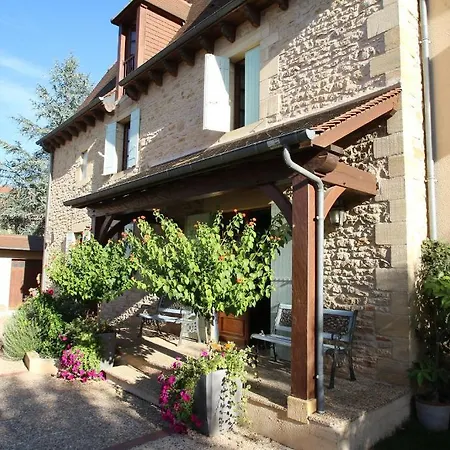 Logis Archambeau 3* Thonac