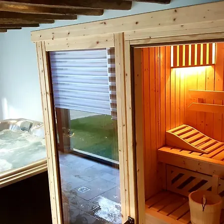 Logis Archambeau Hotel 3*