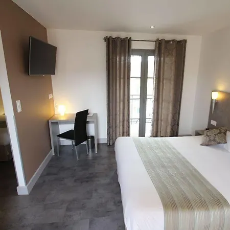 Logis Archambeau Hotel