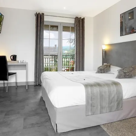 Logis Archambeau 3* Thonac