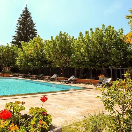 Logis Archambeau Hotell 3*