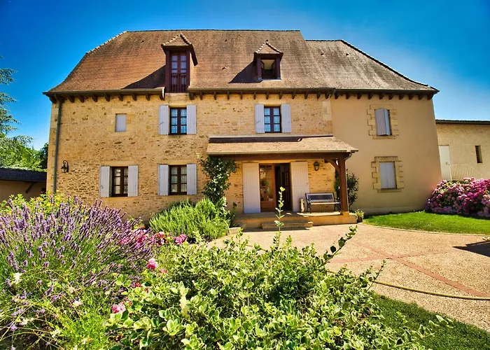 Logis Archambeau 3* Thonac