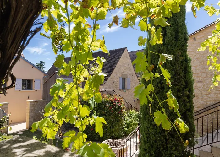 Logis Archambeau Hotel