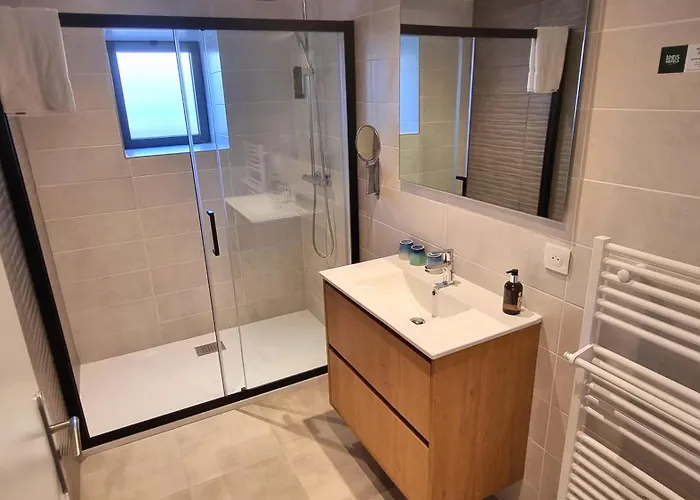 Hotel Logis Archambeau Thonac