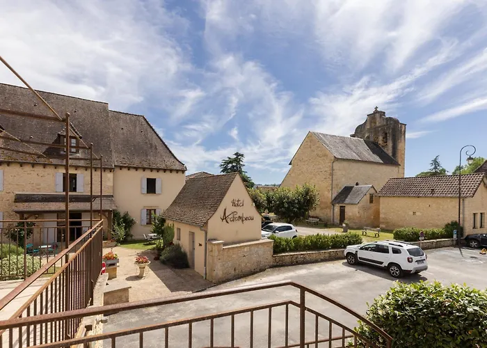 Logis Archambeau 3* Thonac