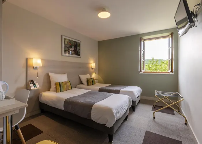 Logis Archambeau Hotel