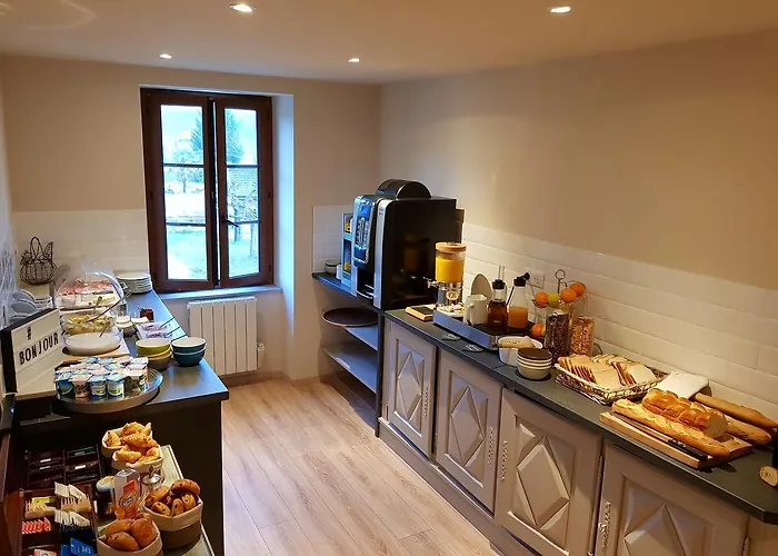 Hotel Logis Archambeau Thonac