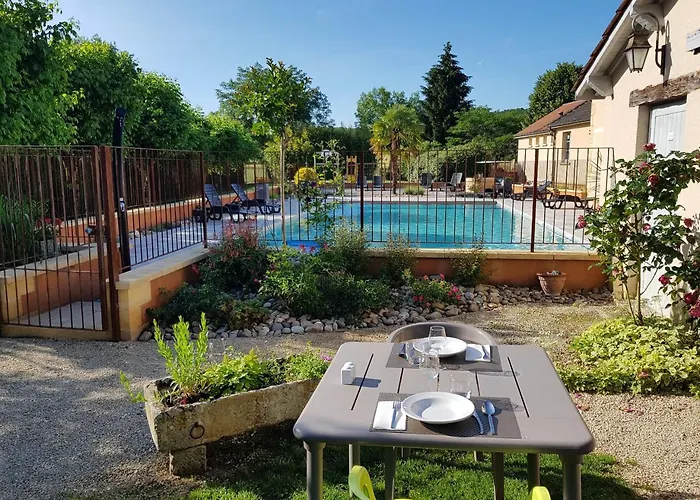 Logis Archambeau Hotel Thonac