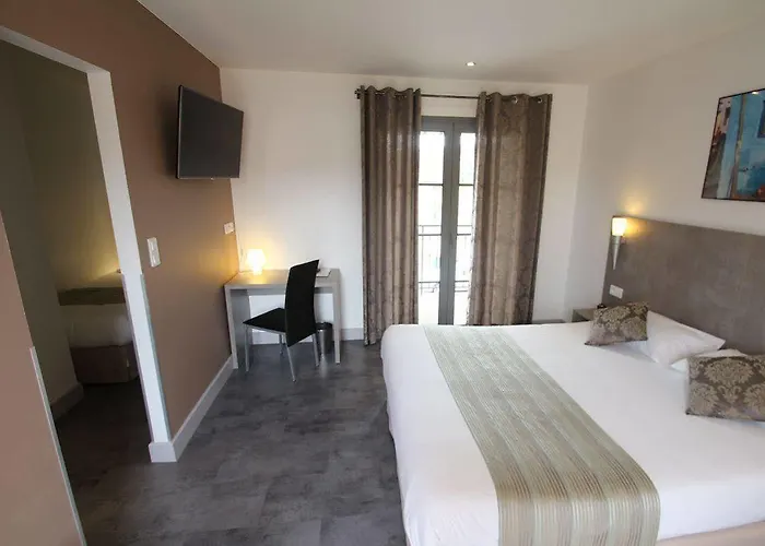 Logis Archambeau Hotel